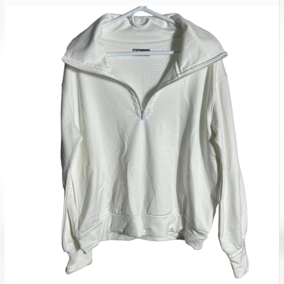 Lija Women's Waffle Knit Pullover Tennis Sweater in White, Large - Picture 2 of 14